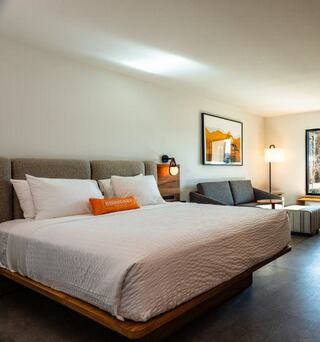 Introduction Foreground Image 2 Alt Text