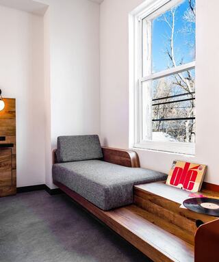 Lounge and turntable